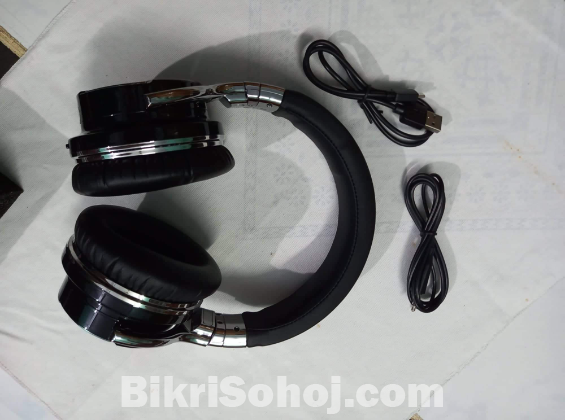 Noise cancelling headphones earphones